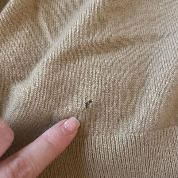 VINCE NWT Cashmere Weekend V-Neck Sweater Camel Tan Pullover Size XL - Picture 13 of 13